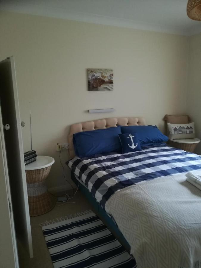 Pine Lodge Barton on Sea Eksteriør bilde